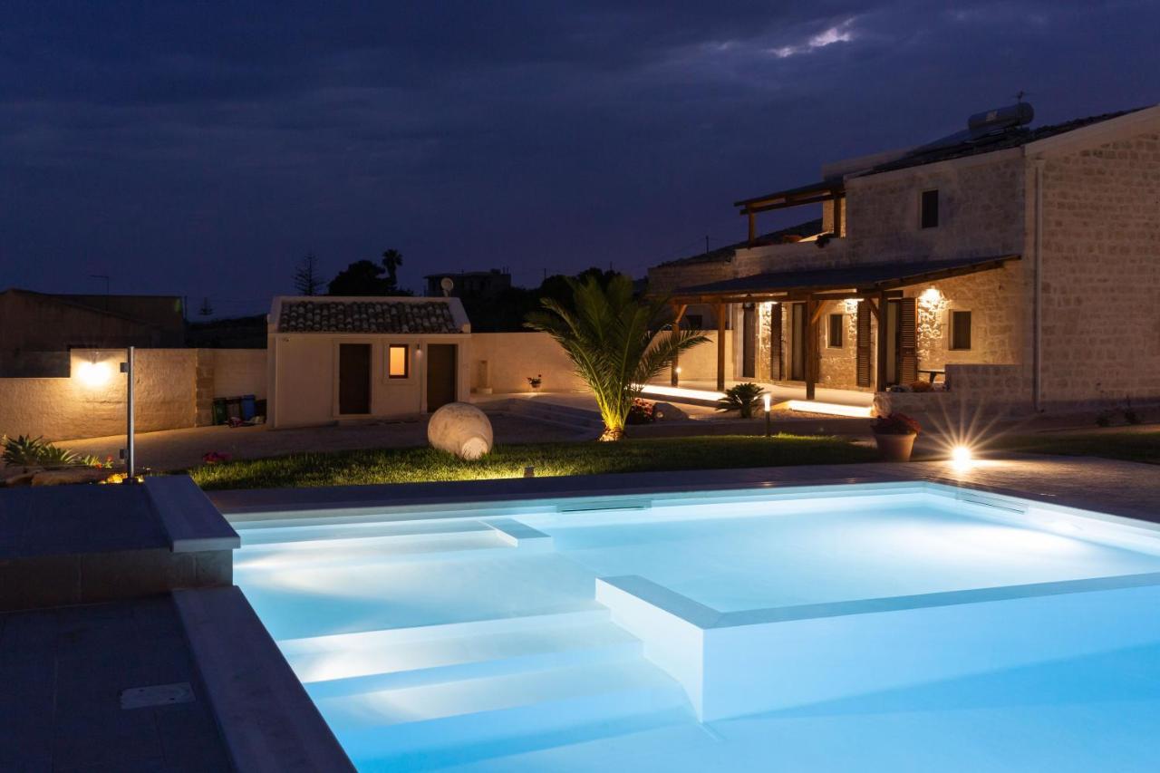 Emozioni Di Casa Barone Aparthotel Scicli Exterior photo